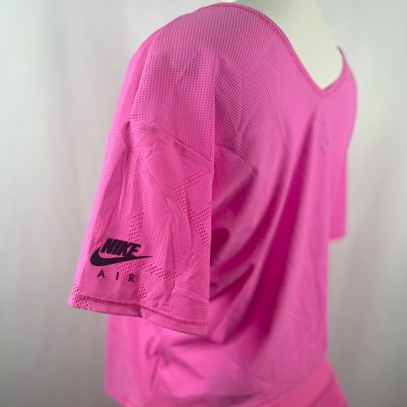 NWT Pink Dri-Fit Nike Shirt Size Small - Picture 2 of 9